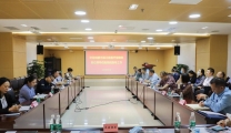 区医保局局长许志刚率队来院调研