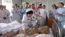 我院护理部组织开展护理技能大练兵活动