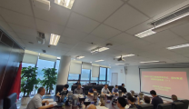 院党委副书记、院长刘军主持召开院长办公会 专题学习区卫健局党组书记、局长张波讲话精神