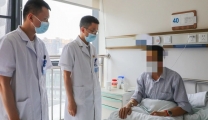 “杂交”手术室两个手术一台完成，患者感受强烈