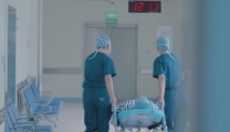 一听手术就血压狂飙！医生亮出“催眠喷雾”化险为夷