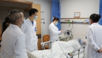 “难言之隐”一隐就是32年！这位总说“没事”的妈妈太难了