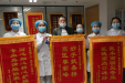 他说：这儿像家，我爸在这儿我才觉得安心