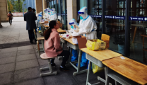 医院党组织发挥战斗堡垒作用，守护全区群众生命健康
