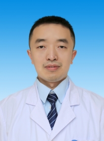 骆君