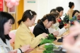 致敬“她”力量，用鲜花、茶点祝她们节日快乐
