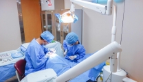 腮帮子突然变大，不痛又不痒，医生：别大意，它可能是肿瘤